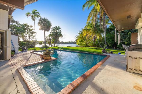 South Miami Lakes, 12205 SW 194th Ter, South Miami Heights, Florida 33177, image 1