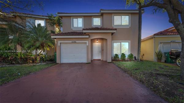 The Landings, 16306 SW 100th Ter, The Hammocks, Florida 33196, image 2