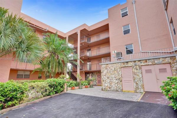 Somerset, 2841 Somerset Dr #401, Lauderdale Lakes, Florida 33311, image 2