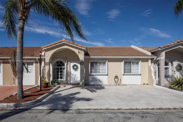 San Mateo, 7691 NW 179th St #7691, Country Club, Florida 33015, image 1