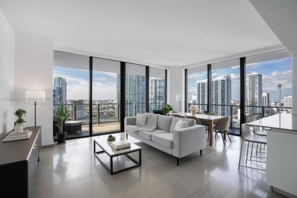 Reach Brickell City Centre, 68 SE 6th St #2312, Miami, Florida 33131, image 1