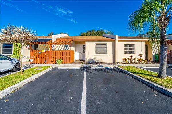Rainbow Lakes Villas, 9213 NW 18th St, Pembroke Pines, Florida 33024, image 1