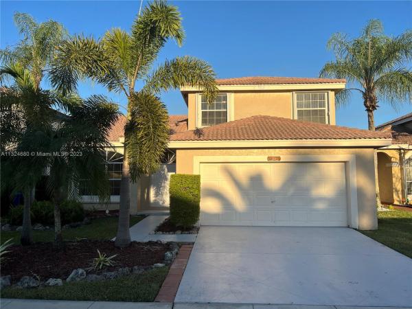 Coconut Sound At Silver Lakes, 18175 SW 3rd St, Pembroke Pines, Florida 33029, image 1