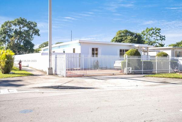 Benway Villas, 190 E 47 St #, Hialeah, Florida 33013, image 1