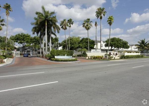 Antigua At Country Club Of Miami, 6740 NW 175th Ln #G-20, Hialeah, Florida 33015, image 1