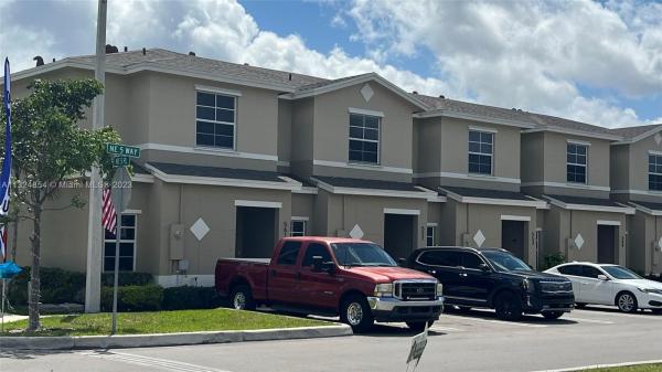 Keys Pointe, 561 NE 5th Way, Florida City, Florida 33034, image 2