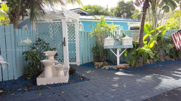 304 SW 8th St #1-2, Fort Lauderdale, Florida 33315, image 2