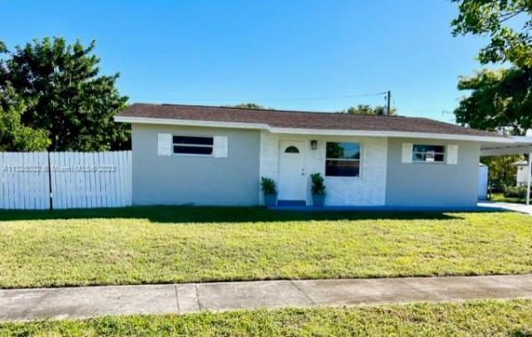 Davie Manor, 4150 SW 56th Ave, Davie, Florida 33314, image 1