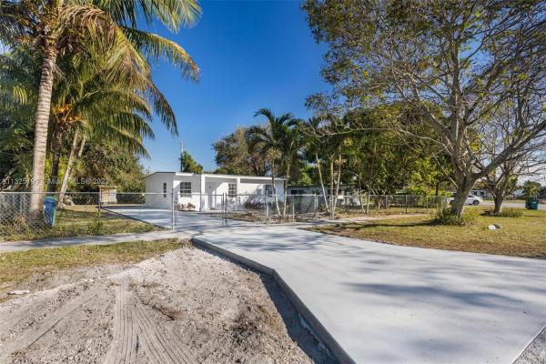 Bunche Park, 15935 W Bunche Park Dr, Miami Gardens, Florida 33054, image 2