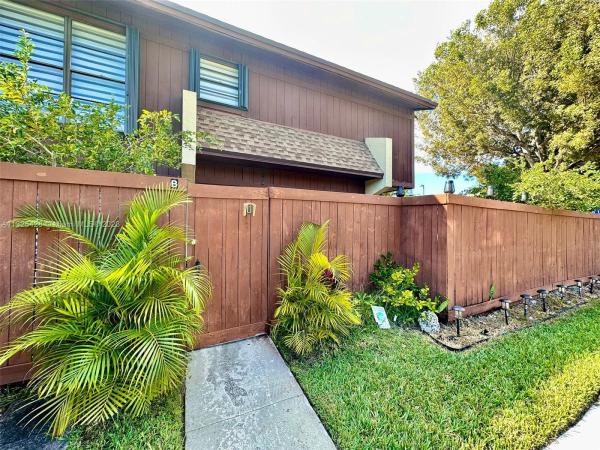 Snapper Village, 6977 SW 115th Pl, Kendall, Florida 33173, image 2