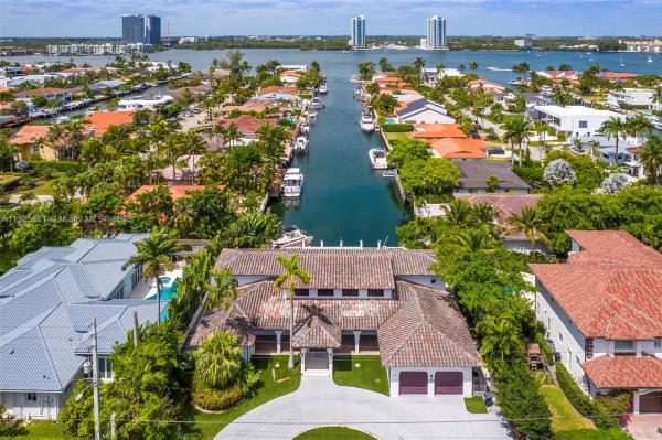 Eastern Shores, 16750 NE 35th Ave, North Miami Beach, Florida 33160, image 2