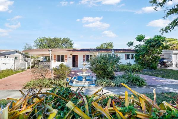 Palm Springs North Residential, 8405 NW 170th St, Palm Springs North, Florida 33015, image 2