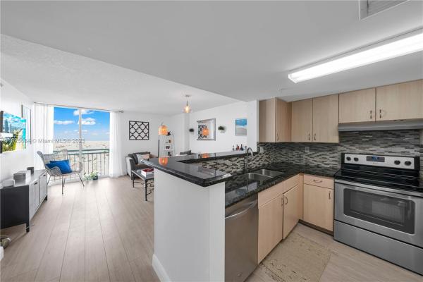 The Aston, 3000 Coral Way #915, Miami, Florida 33145, image 1