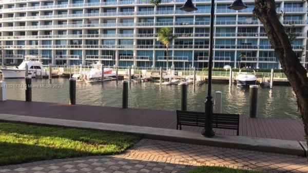 Alaqua, 3001 NE 185th St #534, Aventura, Florida 33180, image 1