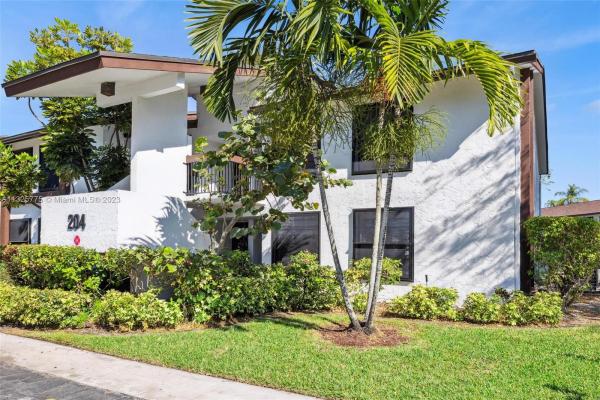 Lake Pointe, 204 Lake Pointe Dr #108, Oakland Park, Florida 33309, image 1