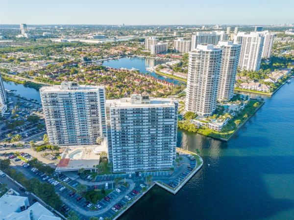 Waterview 1, 20505 E Country Club Dr #731, Aventura, Florida 33180, image 1