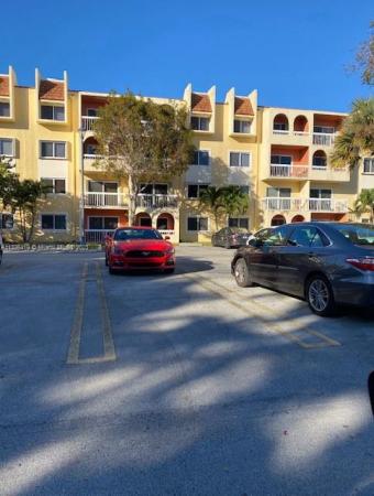 Village Of Kings Creek, 7910 Camino Real #N-313, Glenvar Heights, Florida 33143, image 2