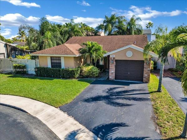 Blue Ridge, 720 Shiloh Ter, Davie, Florida 33325, image 2