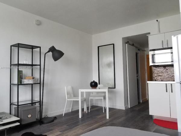 Mantell Plaza, 255 W 24th St #434, Miami Beach, Florida 33140, image 1