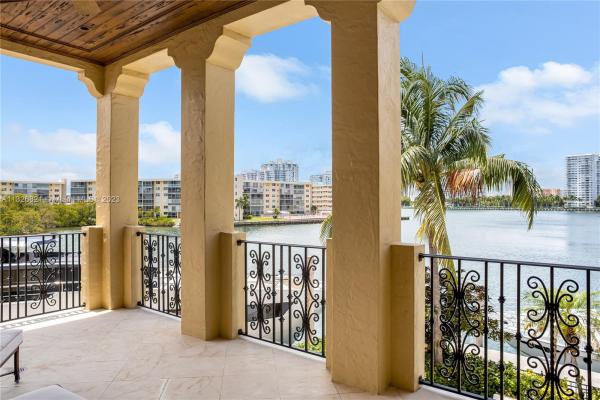 Villa Flora, 1524 Island Blvd, Aventura, Florida 33160, image 1
