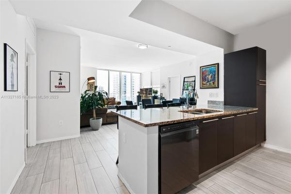 The Plaza On Brickell West, 951 Brickell Ave #2911, Miami, Florida 33131, image 2