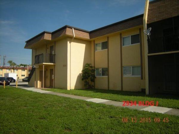 Stonebridge Gardens, 2924 NW 55th Ave #1D, Lauderhill, Florida 33313, image 1