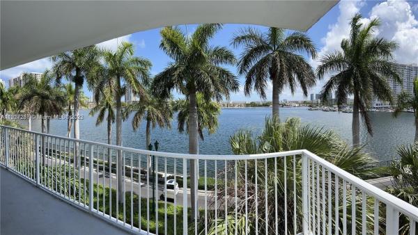 Admirals Port West, Aventura, Florida 33160, image 2