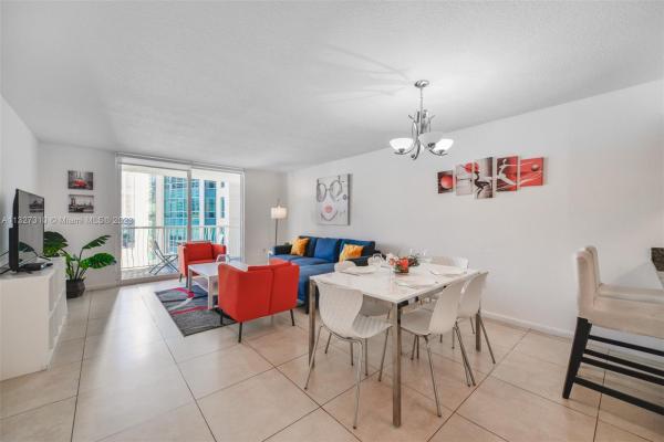 The Club At Brickell Bay, 1200 Brickell Bay Dr #2520, Miami, Florida 33131, image 2