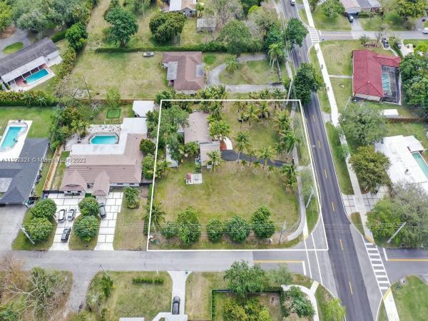 Pinecrest Residential, 8285 SW 136th St, Pinecrest, Florida 33156, image 1