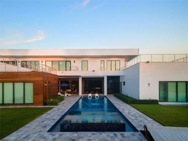 Windmill Reserve, 2711 Lake Ridge Ln, Weston, Florida 33332, image 1