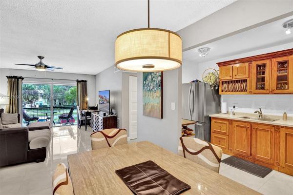 Entrada, 13 Jacaranda Country Club Dr #216, Plantation, Florida 33324, image 1