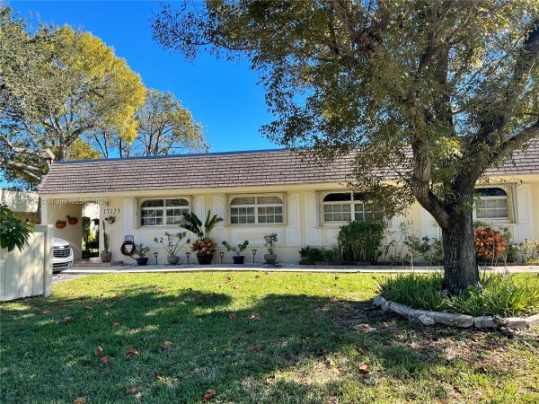 Green Hills Park West, 17125 SW 113th Ct #11441E, West Perrine, Florida 33157, image 1