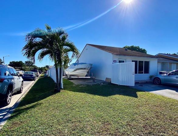 Kings Gardens, 18800 NW 46th Ave, Miami Gardens, Florida 33055, image 2