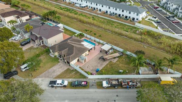 Coral Reef Nurseries, 18311 SW 149th Ave, Richmond West, Florida 33187, image 1