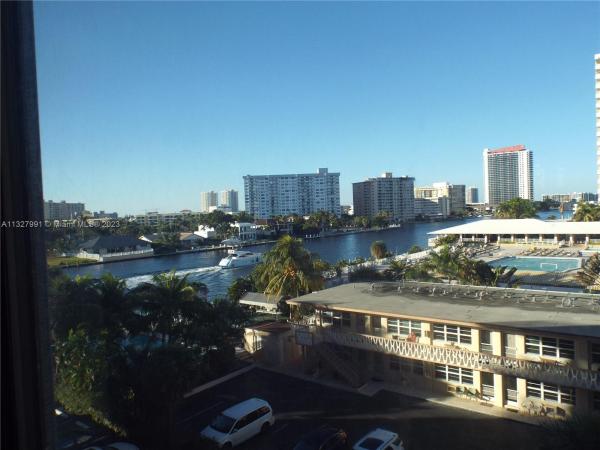 Avant Garde, 2017 S Ocean Dr #503, Hallandale Beach, Florida 33009, image 2