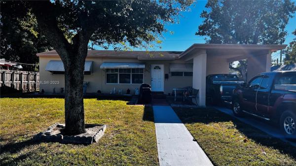 North Hialeah Heights, 650 W 39, Hialeah, Florida 33012, image 1