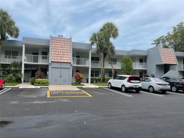 Oaks Terrace At Palm-Aire, Pompano Beach, Florida 33069, image 1