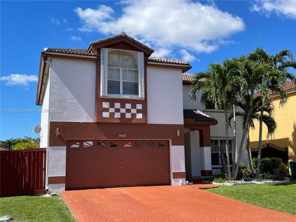 Marbella Park, 19592 NW 82nd Pl, Hialeah, Florida 33015, image 2