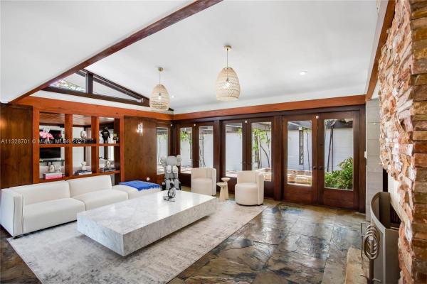College Manor, 7550 SW 60th St, Glenvar Heights, Florida 33143, image 2