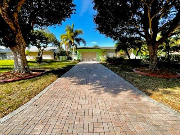 The Banyan Drive Estates, 17720 SW 92nd Ct, Palmetto Bay, Florida 33157, image 1