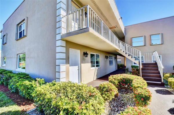 Burgundy At Kings Point, 72 Burgundy B, Delray Beach, Florida 33484, image 2