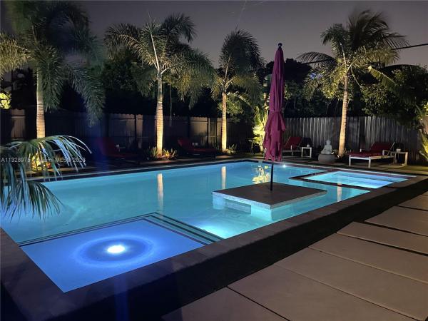 Biscayne Point, 8030 Noremac Ave, Miami Beach, Florida 33141, image 2