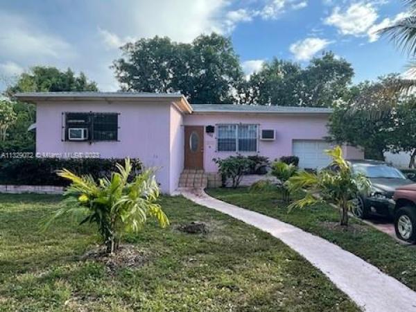 Poincianna Manor, 840 NE 147th St, North Miami, Florida 33161, image 1