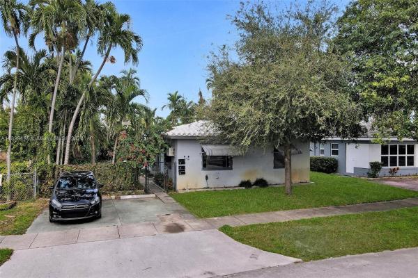 Atlantic Shores Dixie Highway, 715 NE 6th St, Hallandale Beach, Florida 33009, image 1