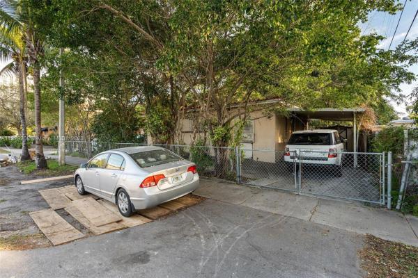 South Bay Estates, 2700 SW 28th Ct, Miami, Florida 33133, image 1