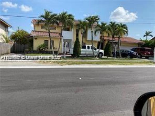 13740 SW 18th St, Unincorporated Dade County, Florida 33175, image 2