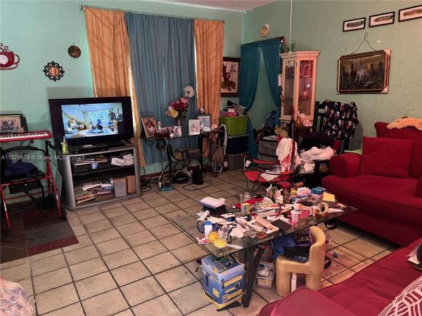 Pleasant Village, 631 NE 159th St, Golden Glades, Florida 33162, image 2