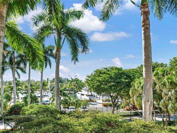 Venice At Deering Bay, 13641 Deering Bay Dr #127, Coral Gables, Florida 33158, image 1