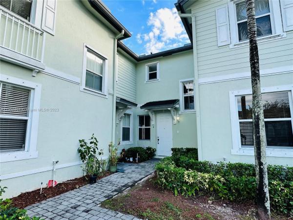 Fiji, 2934 SE 1st Dr #4, Homestead, Florida 33033, image 1