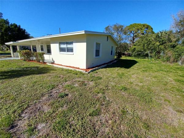1406 Citrus Ave, Fort Pierce, Florida 34950, image 1